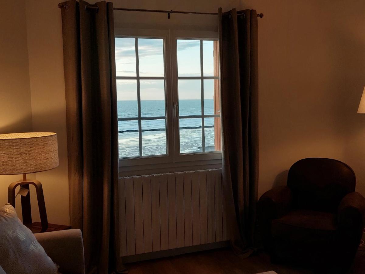 Au Gre Des Marees 2 Appartement Face A La Mer 2Eme Etage Ault Extérieur photo
