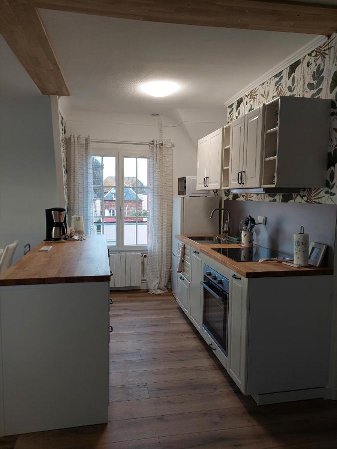 Au Gre Des Marees 2 Appartement Face A La Mer 2Eme Etage Ault Extérieur photo